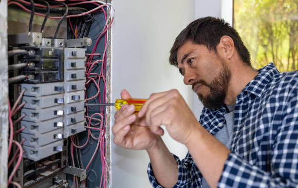 Best Licensed Electrician  in Claremont, NC
